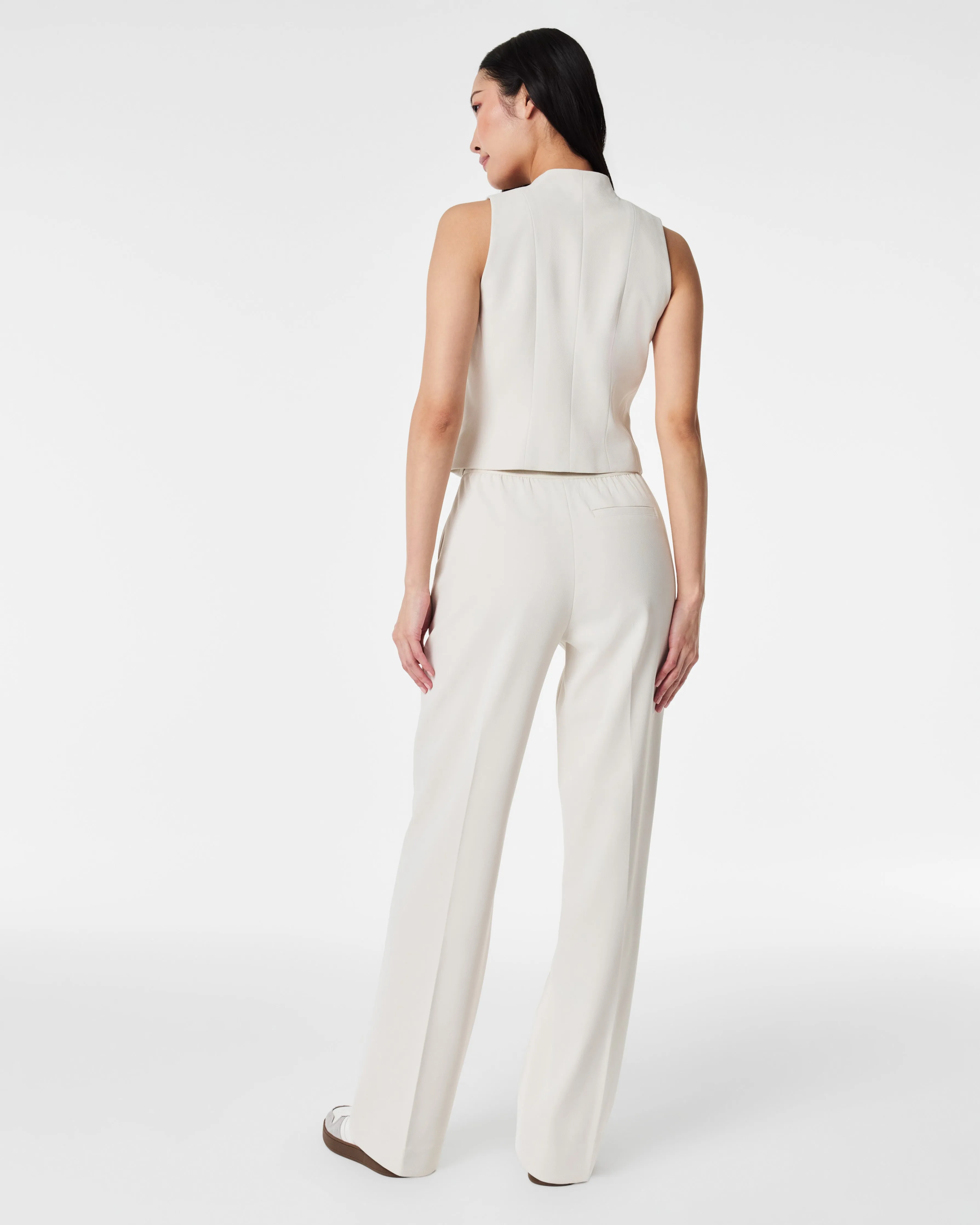 Carefree Crepe Vest Top With No-Show Coverage