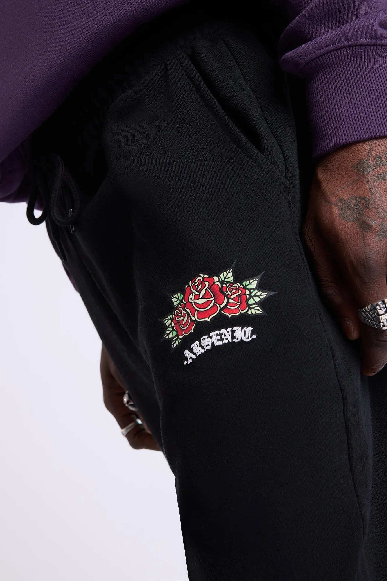 Jogger en molleton imprimé roses Arsenic homme