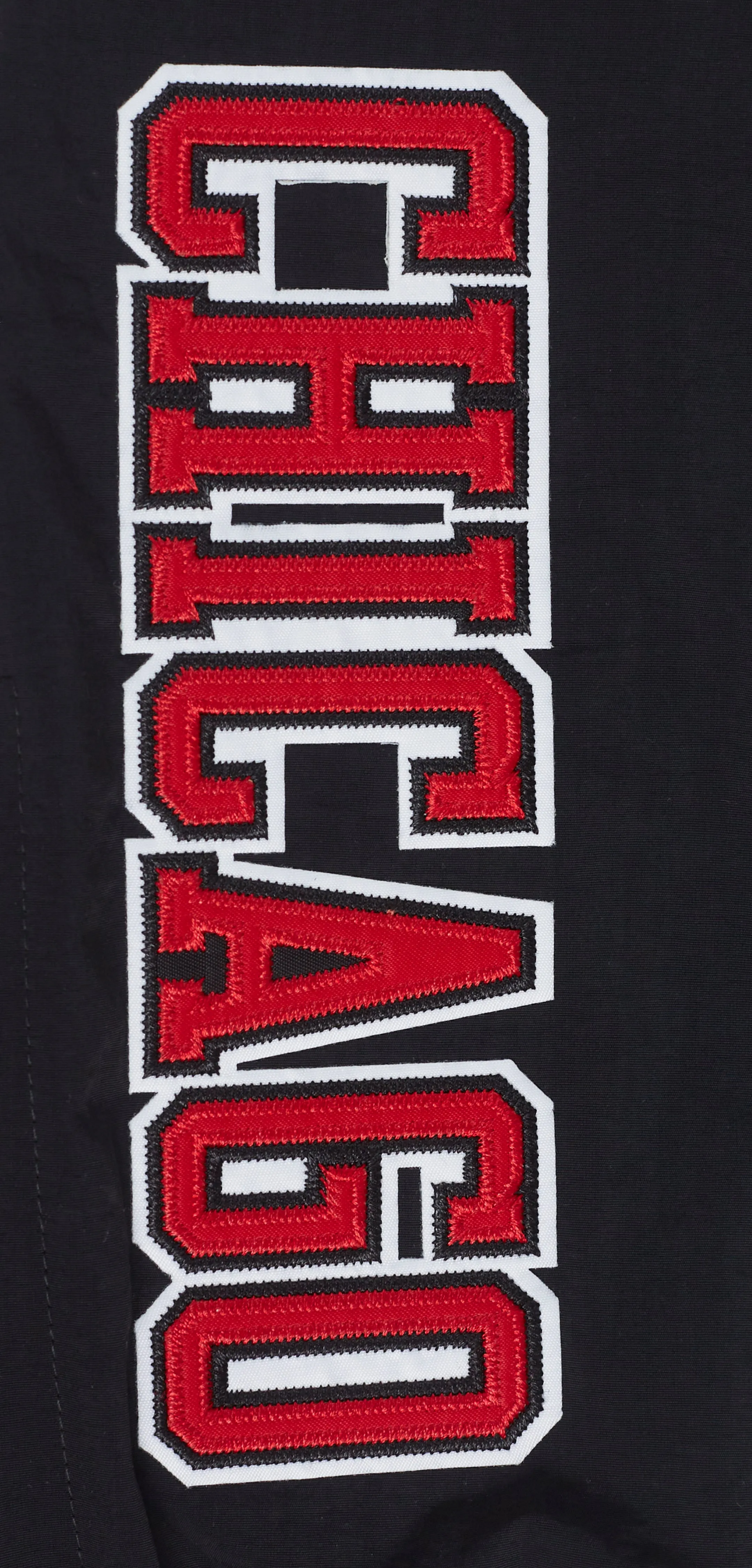NBA CHICAGO BULLS CLASSIC WOMEN'S WIND WOVEN PANT (BLACK)